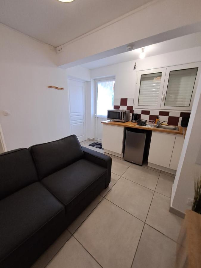 Logement Cosy T2, Centre Ville De Saint-Pierre Exterior foto